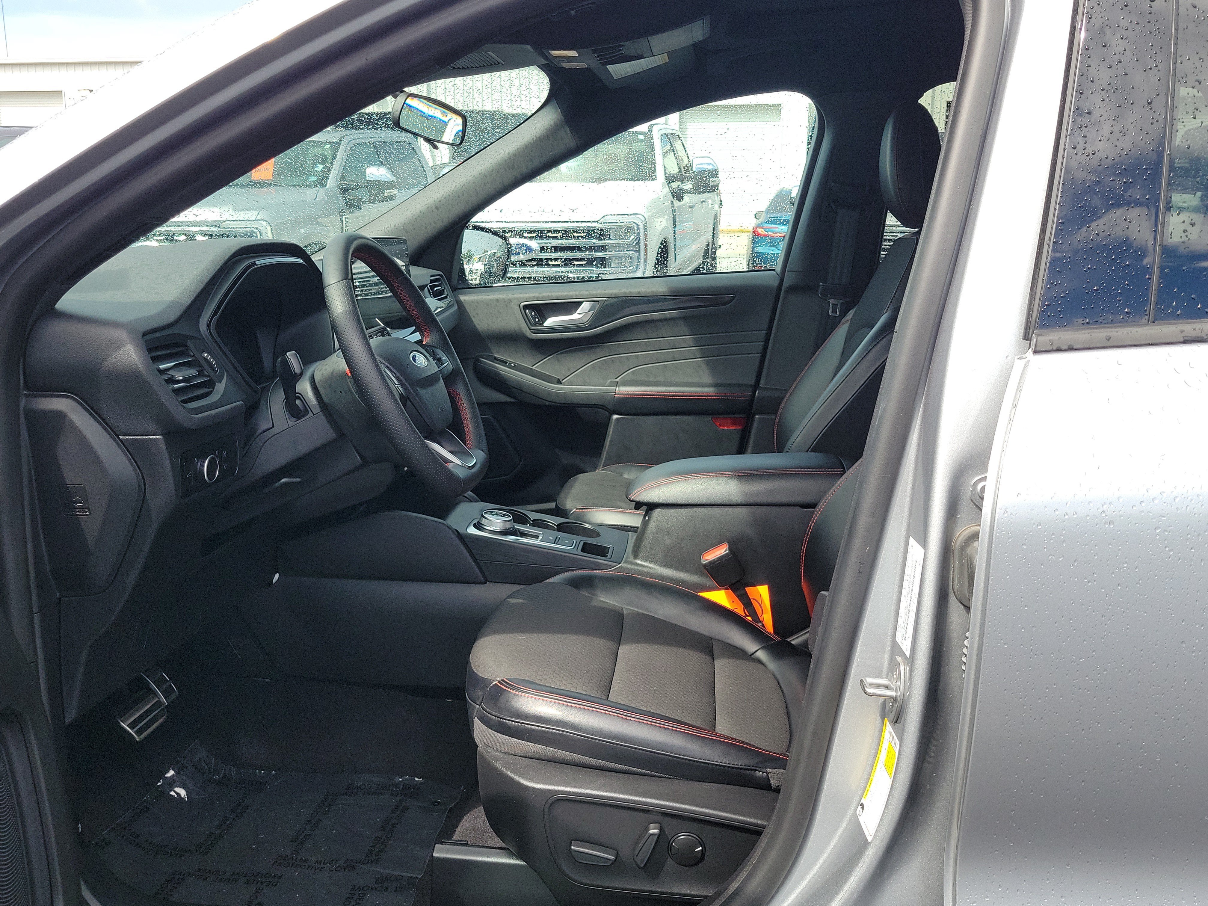 Certified 2023 Ford Escape ST-Line w/ Tech Pack #1 FWD image 20