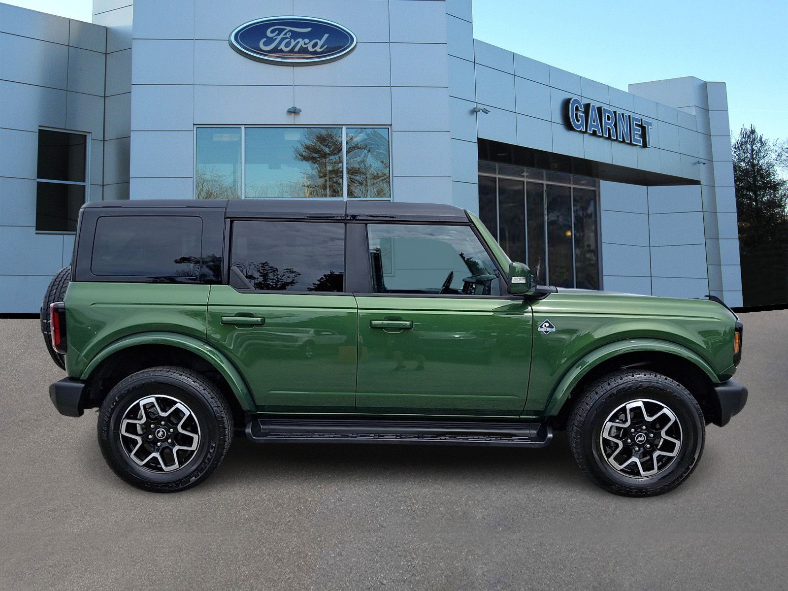 Certified 2025 Ford Bronco Outer Banks AWD/4WD image 10