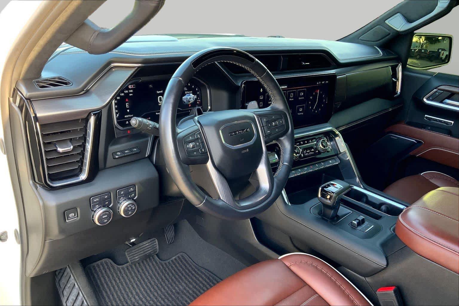 Used 2024 GMC Sierra 1500 Denali Ultimate w/ LPO, Utility Wall Package AWD/4WD image 18
