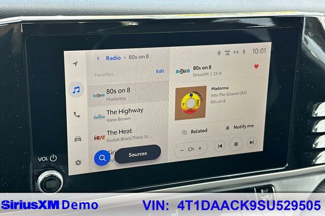 Used 2025 Toyota Camry SE image 22