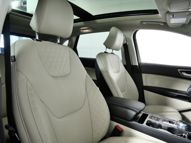 Certified 2023 Ford Edge Titanium AWD/4WD image 9