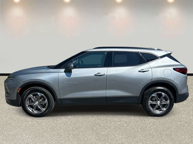 Used 2023 Chevrolet Blazer LT w/ Convenience Package FWD image 8