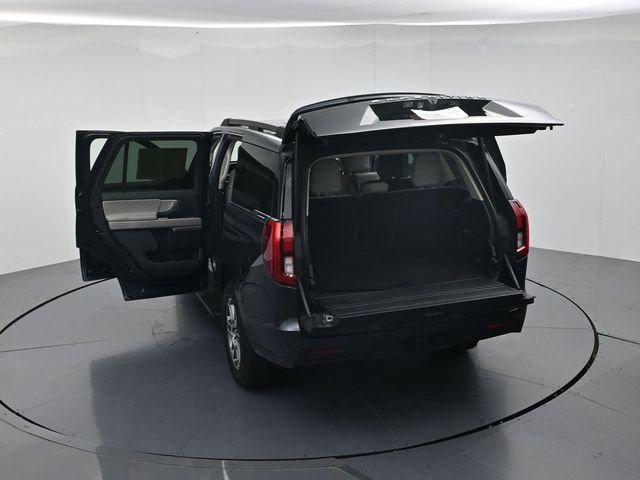 Certified 2025 Ford Expedition Active AWD/4WD image 48