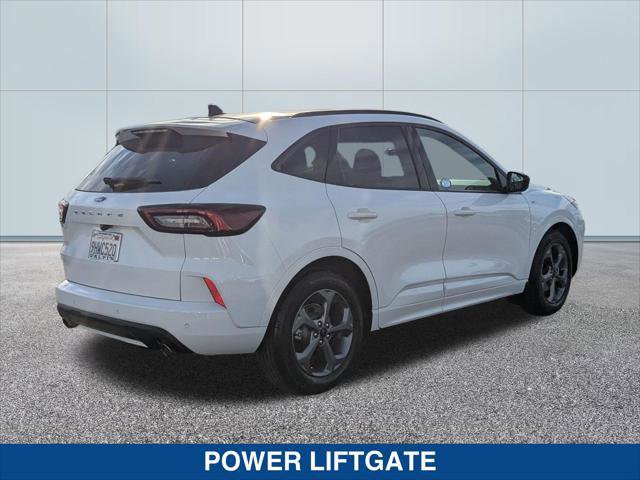 Certified 2023 Ford Escape ST-Line w/ Tech Pack #1 image 4