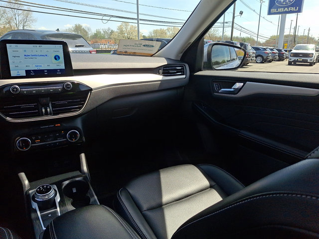 Certified 2022 Ford Escape SEL AWD/4WD image 17