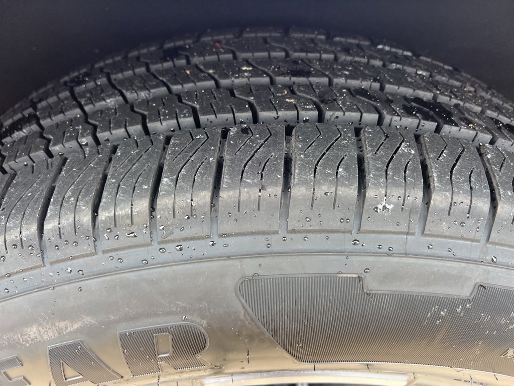 Used 2021 Chevrolet Tahoe Z71 w/ Z71 Off-Road Package image 10