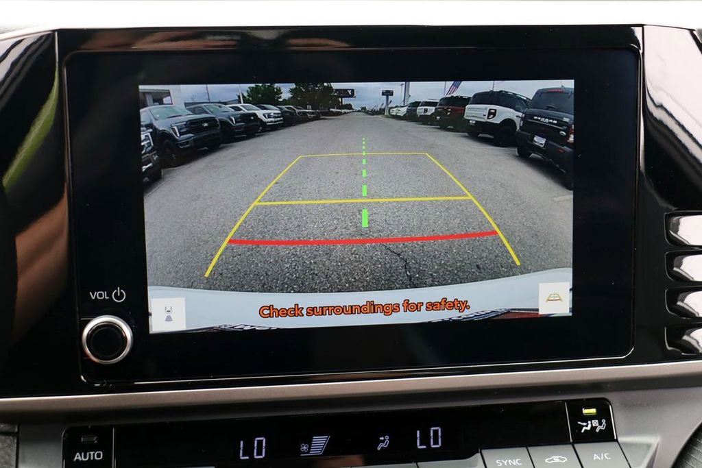 Used 2026 Toyota Camry XLE w/ Convenience Package image 16