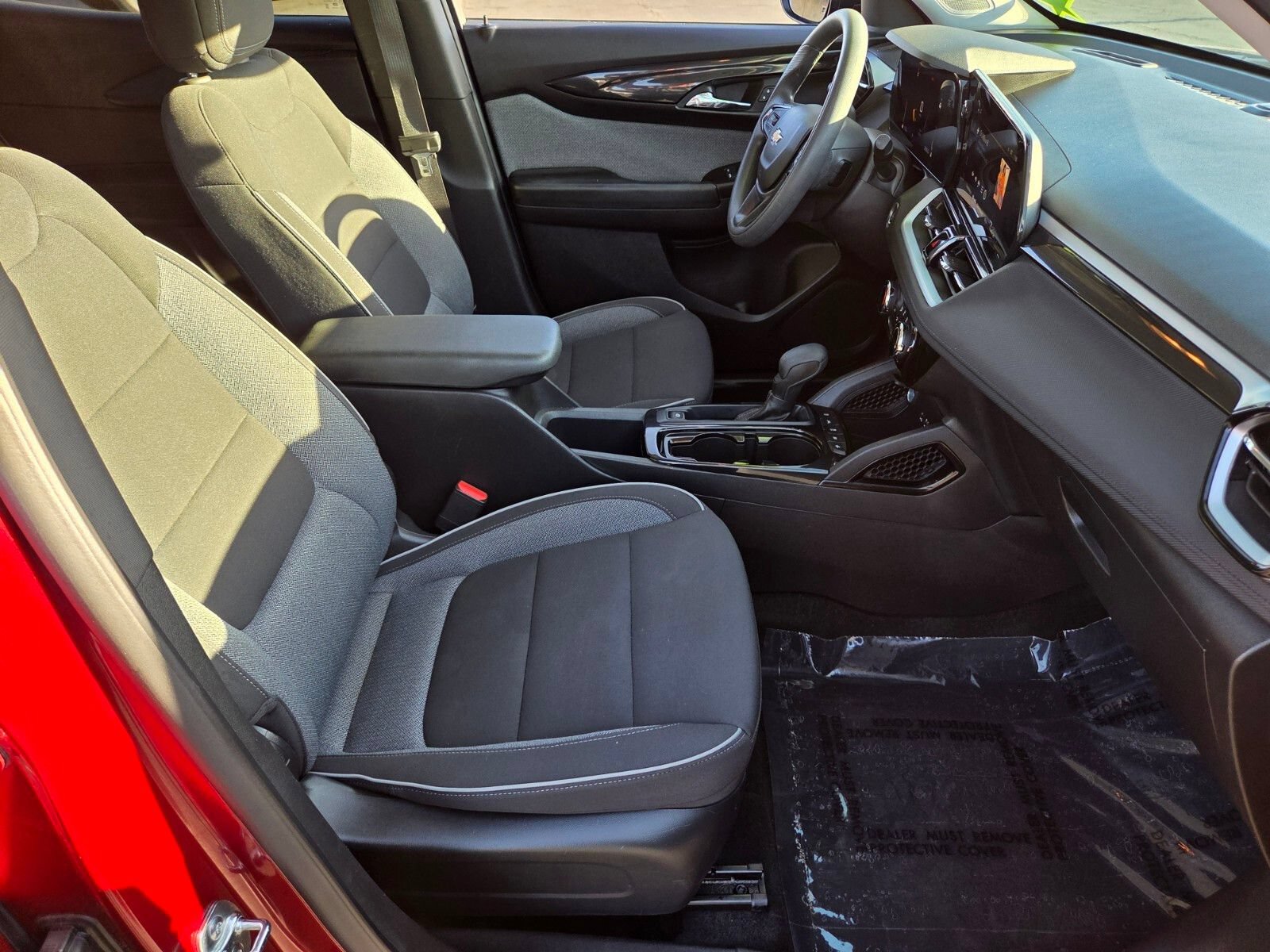 Used 2025 Chevrolet TrailBlazer LT FWD image 15