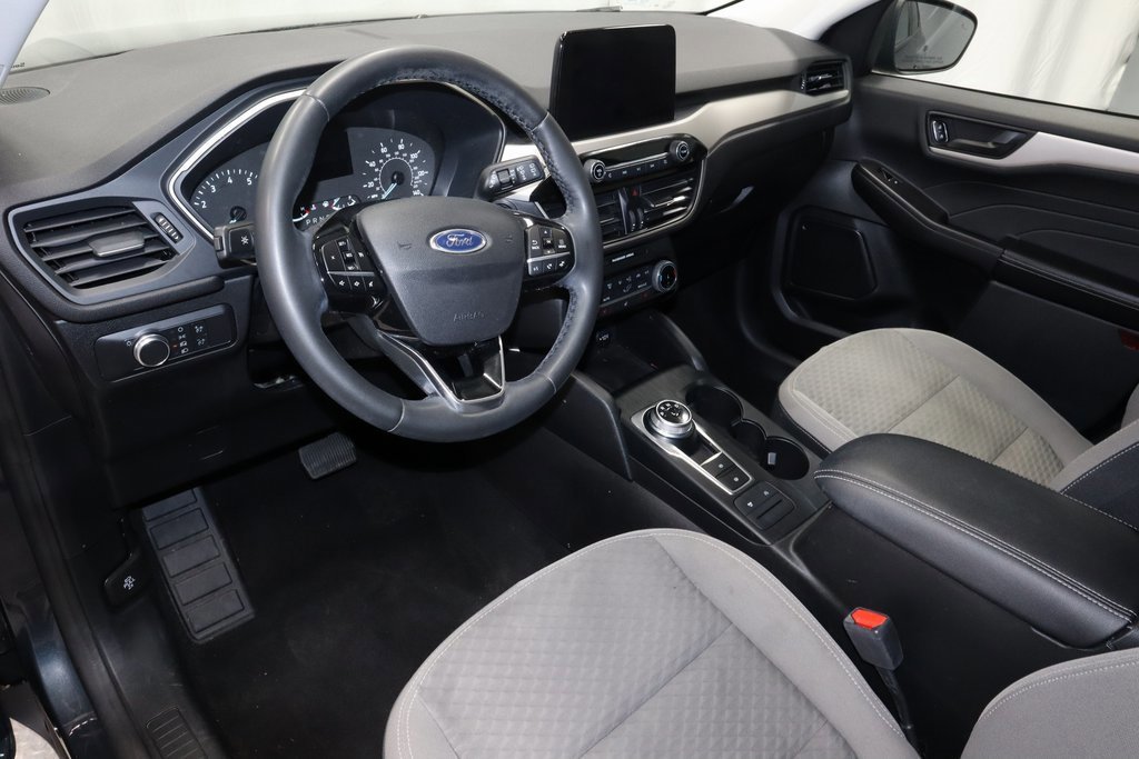 Certified 2022 Ford Escape SE w/ Cold Weather Package image 25