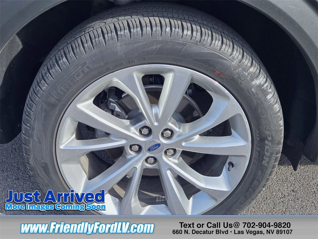 Certified 2022 Ford Explorer Platinum w/ Equipment Group 601A image 5