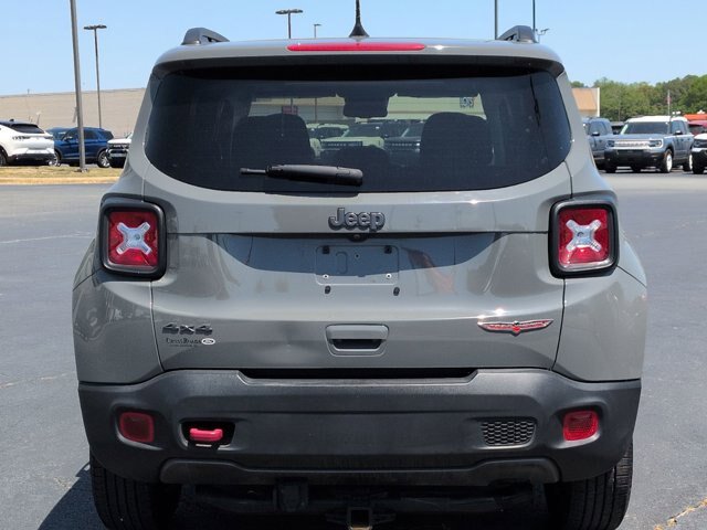 Used 2020 Jeep Renegade Trailhawk w/ Cold Weather Group AWD/4WD image 5