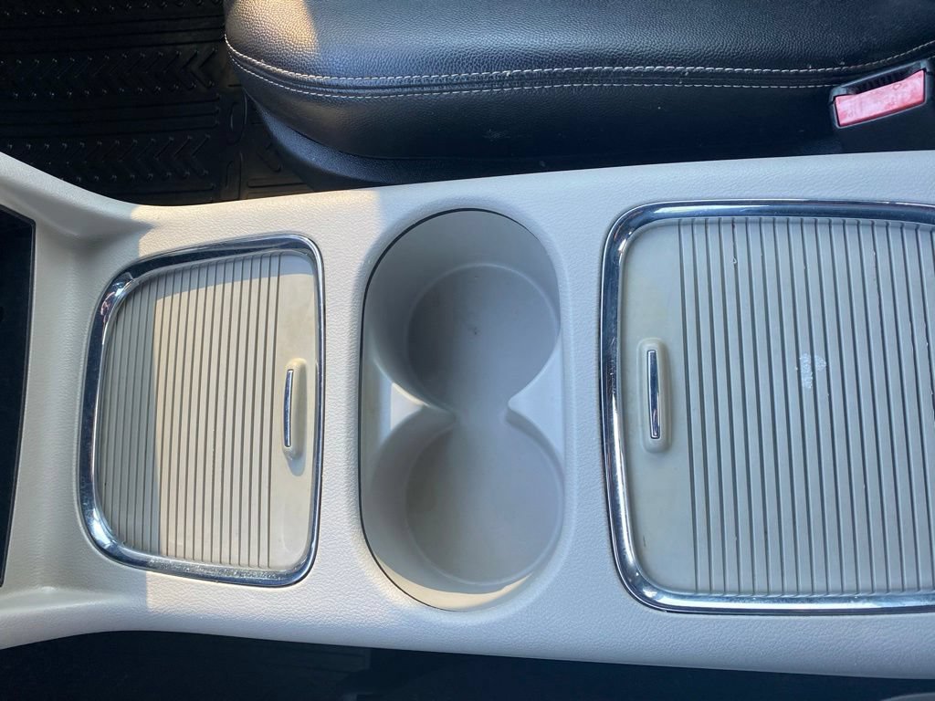 Used 2019 Dodge Grand Caravan SXT FWD image 18