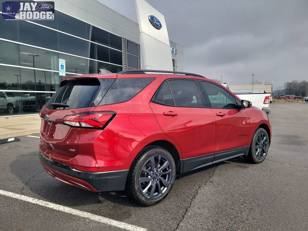 Used 2024 Chevrolet Equinox RS w/ RS Leather Package image 3