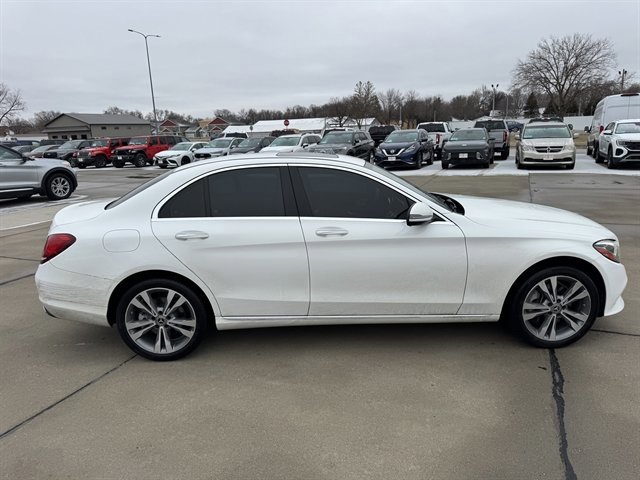 Used 2019 Mercedes-Benz C 300 4MATIC Sedan image 5