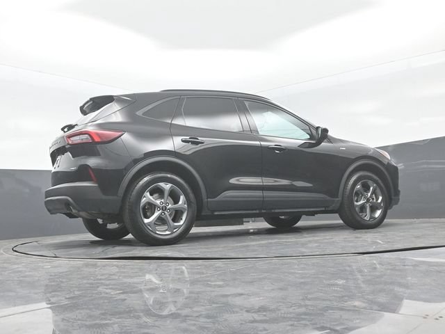 Certified 2025 Ford Escape ST-Line Select AWD/4WD image 22