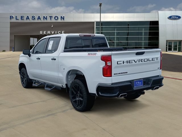 Used 2024 Chevrolet Silverado 1500 LT Trail Boss w/ Convenience Package II AWD/4WD image 3