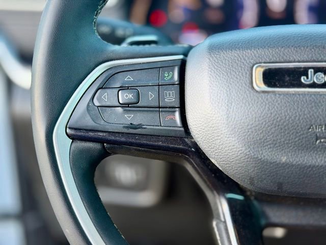 Used 2023 Jeep Grand Cherokee Altitude image 18