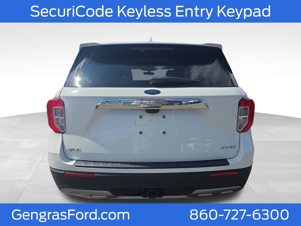 Certified 2022 Ford Explorer XLT w/ Equipment Group 202A image 8