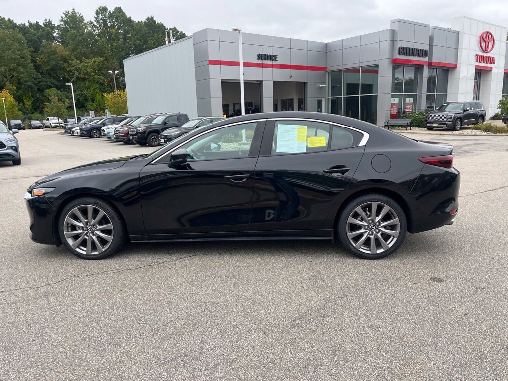 Used 2024 MAZDA MAZDA3 s FWD image 3