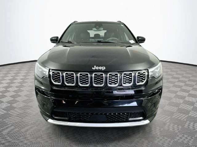 Used 2024 Jeep Compass Limited w/ Elite Group AWD/4WD image 4