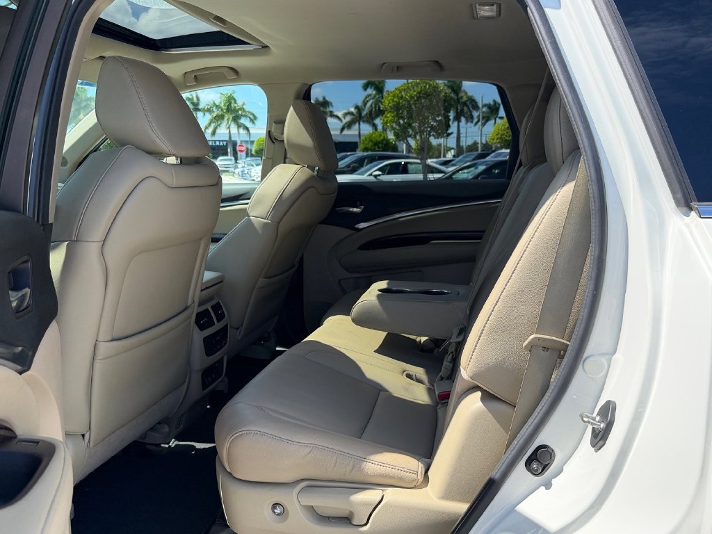 Used 2018 Acura MDX w/ Technology Package FWD image 11