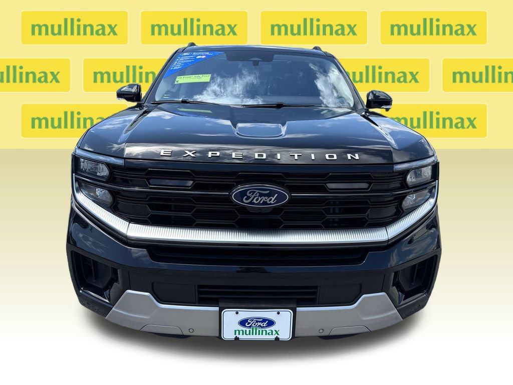Certified 2025 Ford Expedition Platinum AWD/4WD image 13