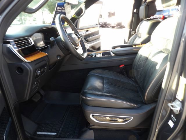 Used 2023 Jeep Grand Wagoneer Series III image 27