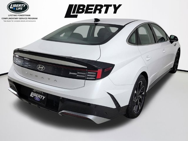 Used 2025 Hyundai Sonata SEL FWD image 3