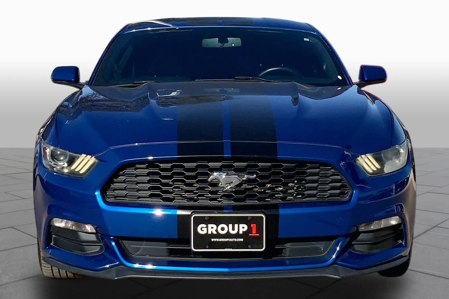 Certified 2017 Ford Mustang Coupe RWD image 4