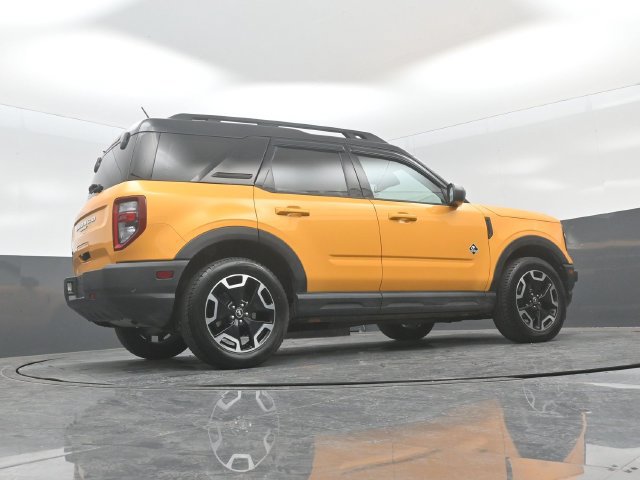 Certified 2022 Ford Bronco Sport Outer Banks w/ Tech Package AWD/4WD image 21