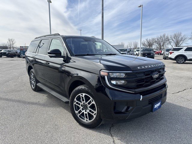 Certified 2025 Ford Expedition Active image 7