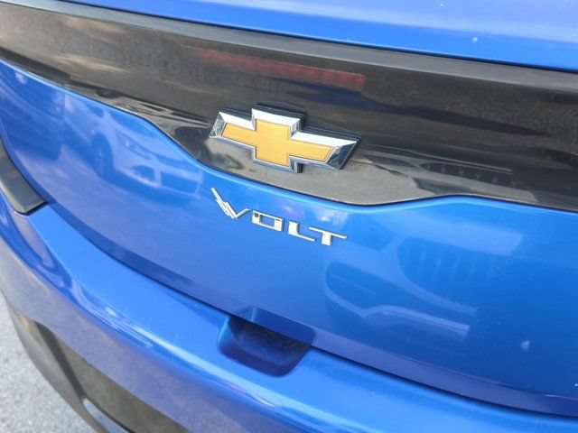 Used 2017 Chevrolet Volt Premier w/ Driver Confidence II Package FWD image 8