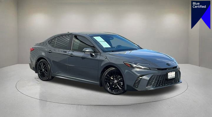 Used 2025 Toyota Camry SE w/ Multimedia Upgrade Package