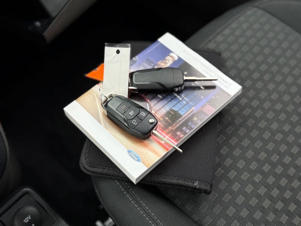 Certified 2020 Ford Transit Connect XLT FWD image 4