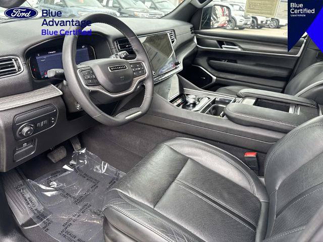 Used 2024 Jeep Wagoneer Series II w/ Flexible Seating Group RWD image 18