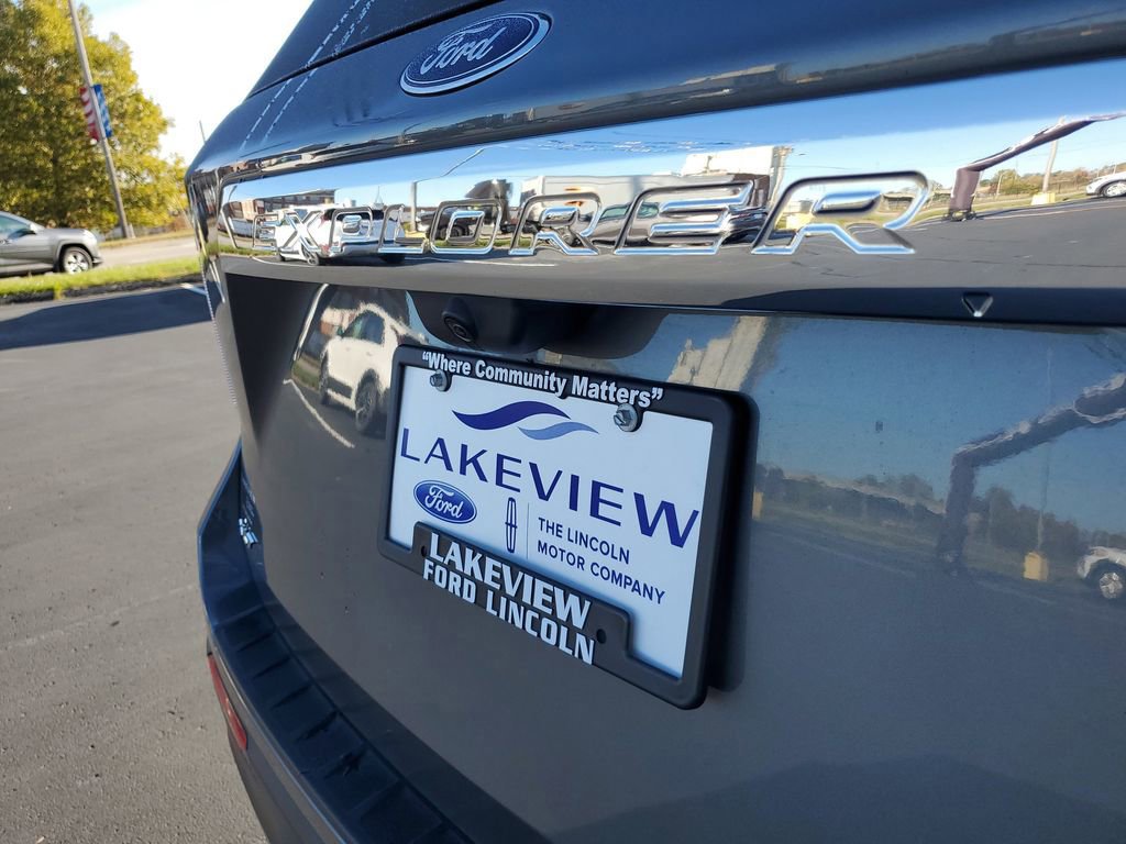 Certified 2024 Ford Explorer XLT w/ Equipment Group 202A image 31