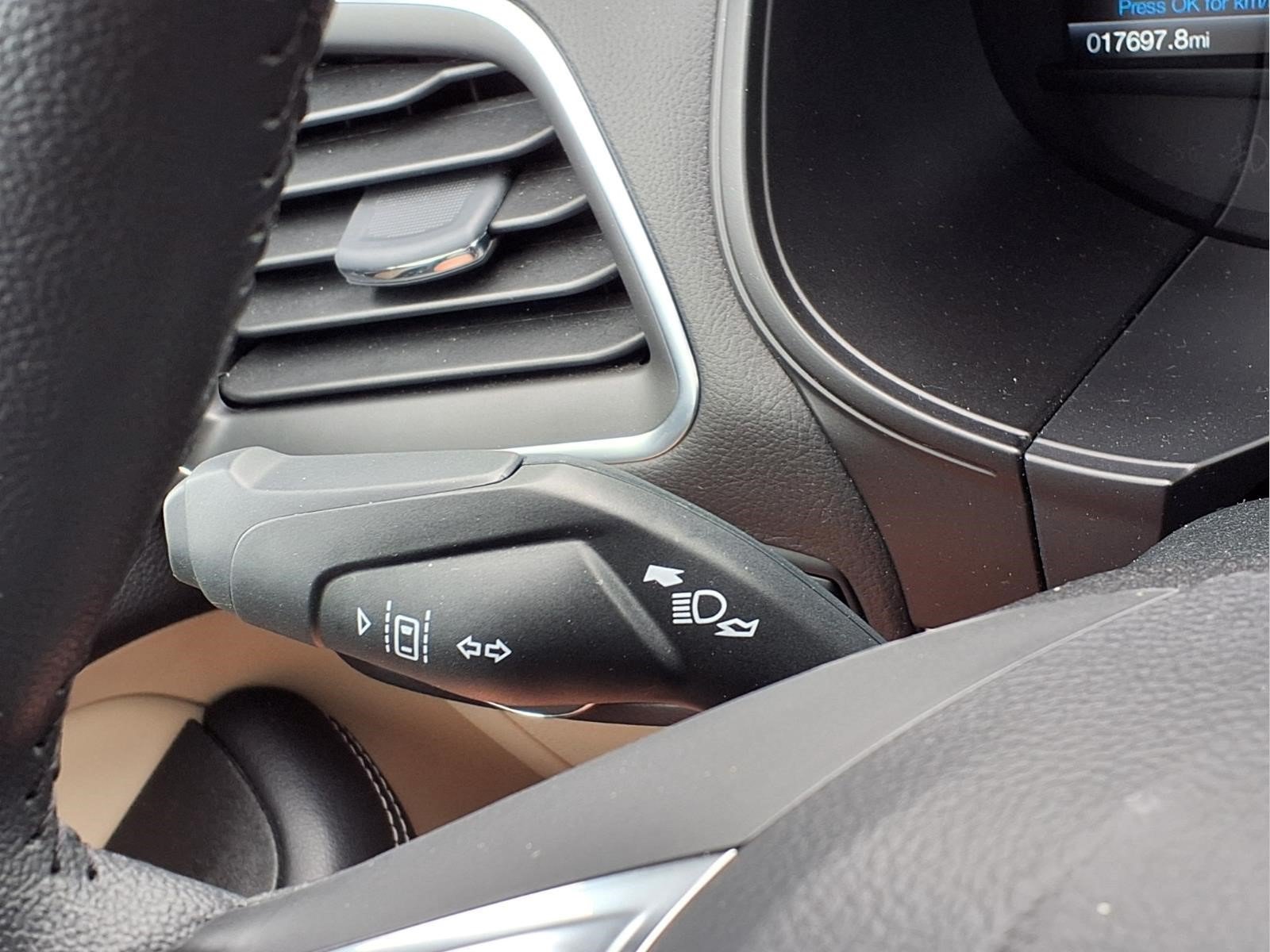 Certified 2024 Ford Edge Titanium AWD/4WD image 19