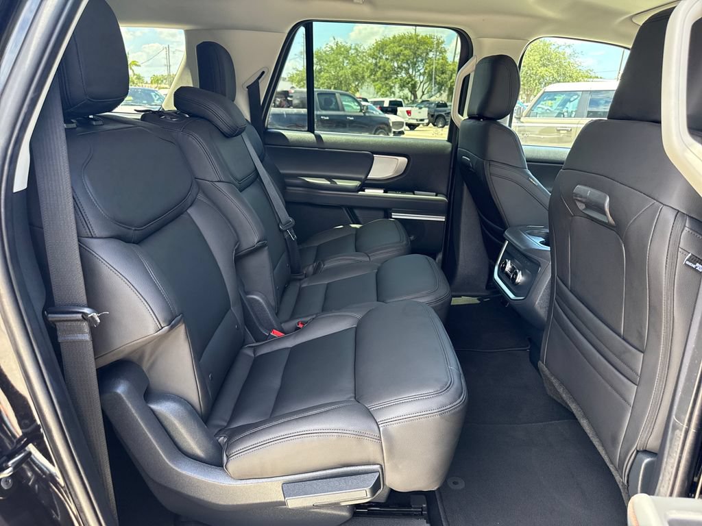 Certified 2025 Ford Expedition Max Active RWD image 28