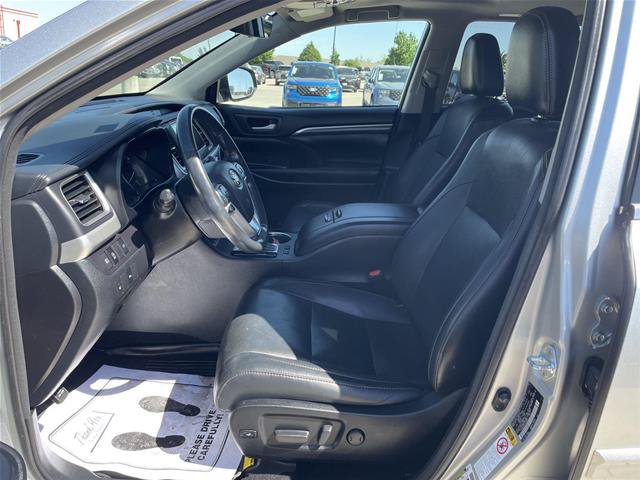 Used 2018 Toyota Highlander Limited w/ Protection Package #3 AWD/4WD image 16