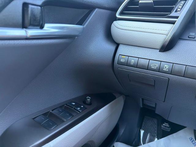 Used 2022 Toyota Camry LE FWD image 19