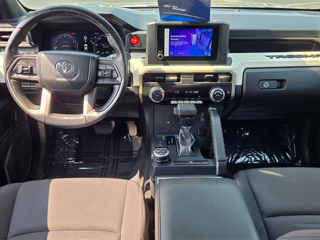 Used 2024 Toyota Tacoma TRD Off-Road AWD/4WD image 18