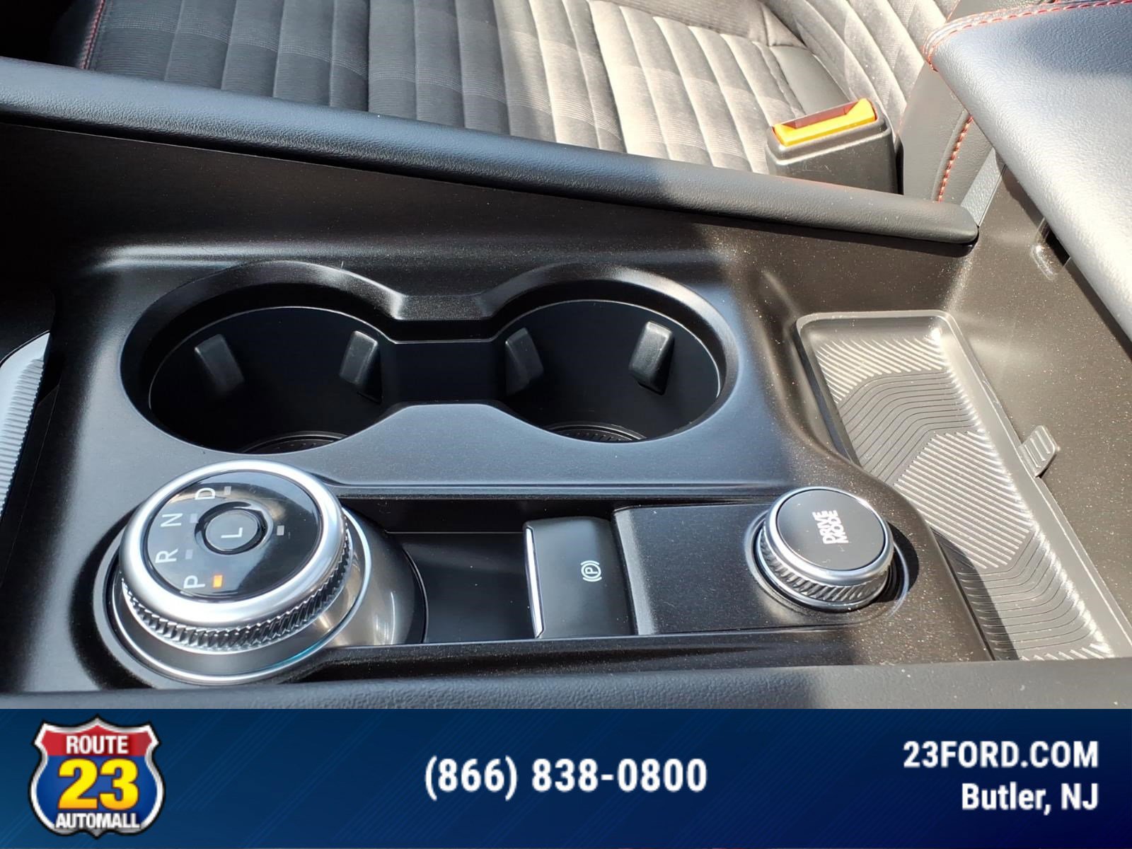 Certified 2025 Ford Explorer ST-Line w/ Premium Package AWD/4WD image 20