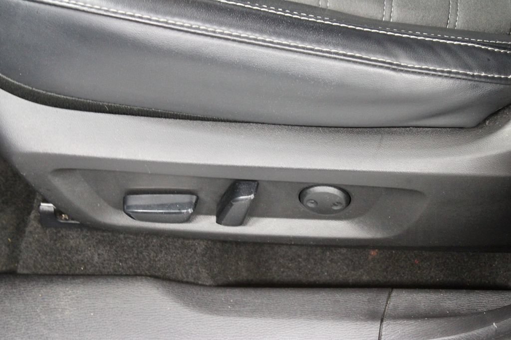 Used 2024 Mitsubishi Outlander SE AWD/4WD image 24