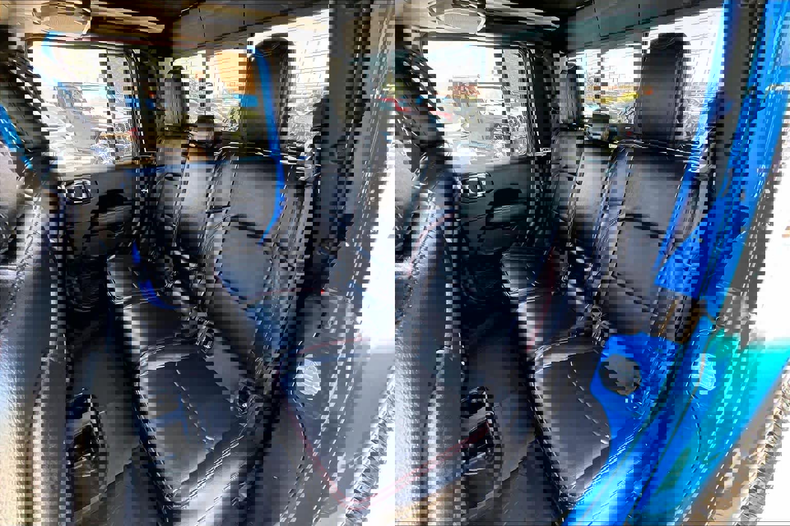 Used 2023 Jeep Gladiator Rubicon w/ Cold Weather Group AWD/4WD image 19