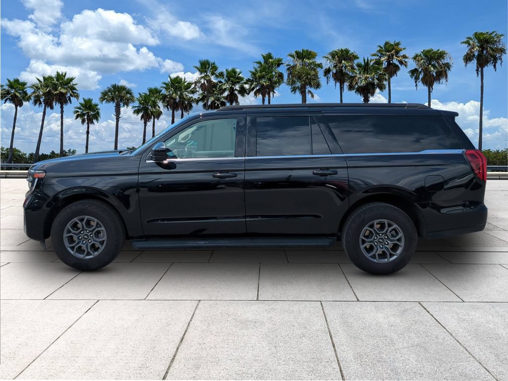 Certified 2025 Ford Expedition Max Active AWD/4WD image 4