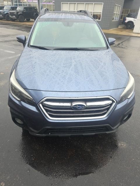 Used 2018 Subaru Outback 2.5i Premium image 3