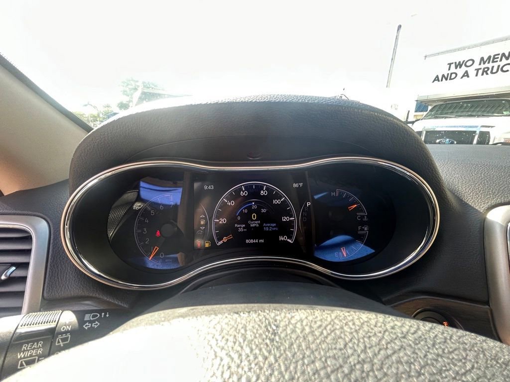 Used 2017 Jeep Grand Cherokee Limited image 39