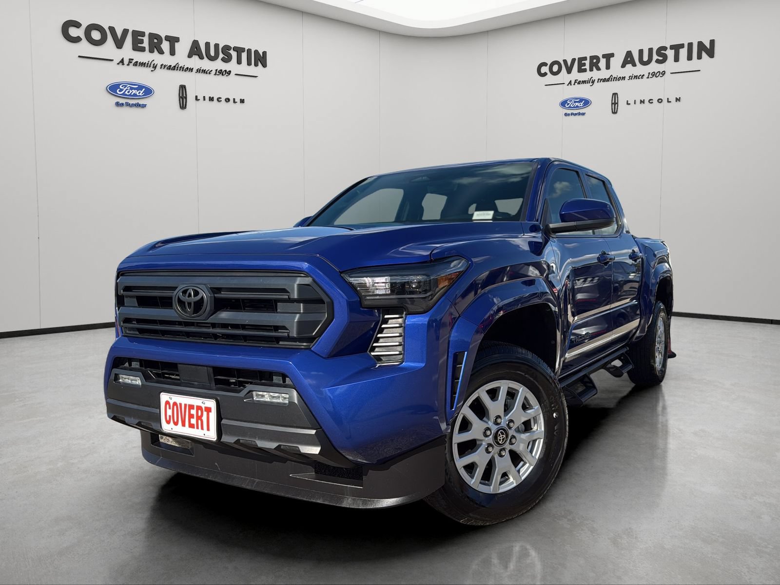Used 2025 Toyota Tacoma SR5