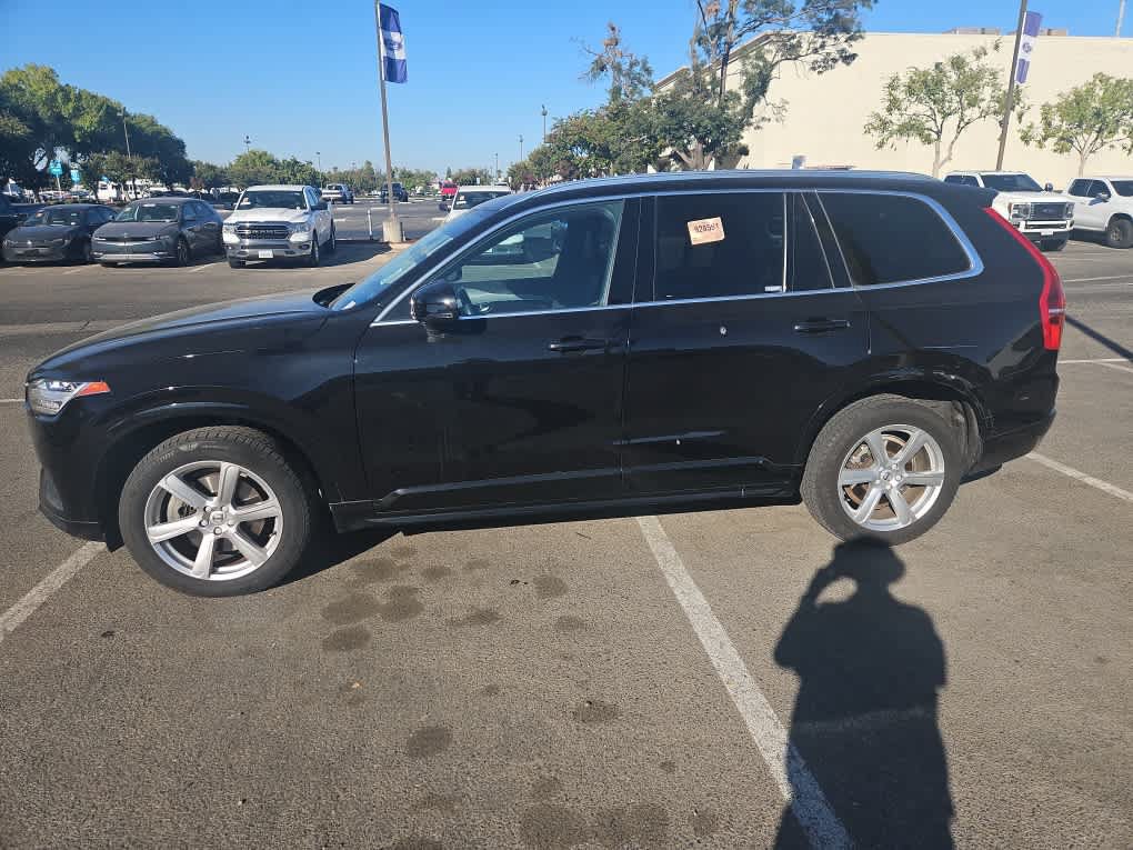 Used 2022 Volvo XC90 T5 Momentum AWD/4WD image 4