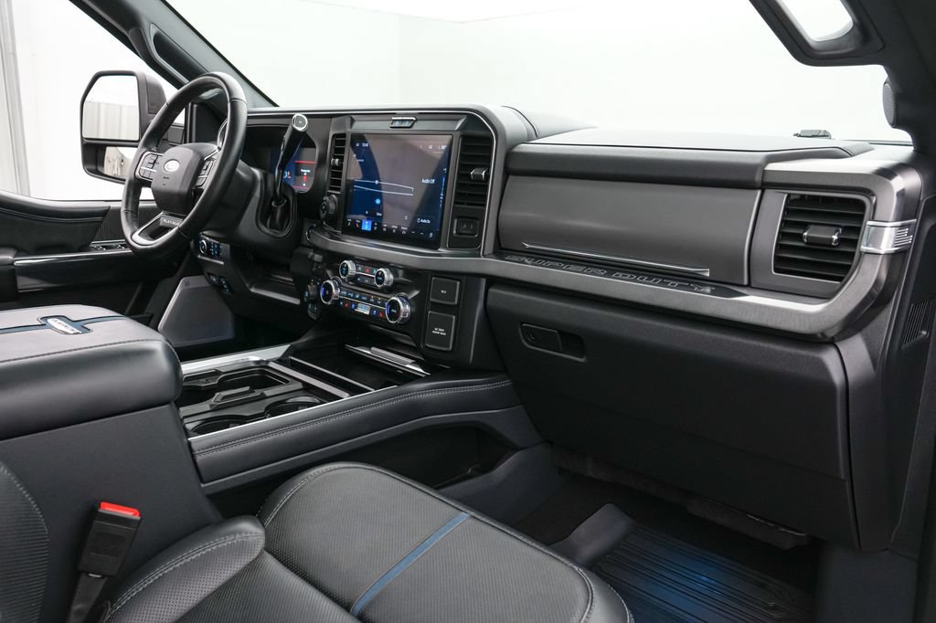 Certified 2025 Ford F250 Platinum AWD/4WD image 26
